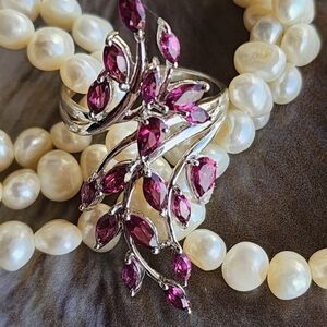 Ring with AMETHYST Gemstones in STERLING SILVER Size 9